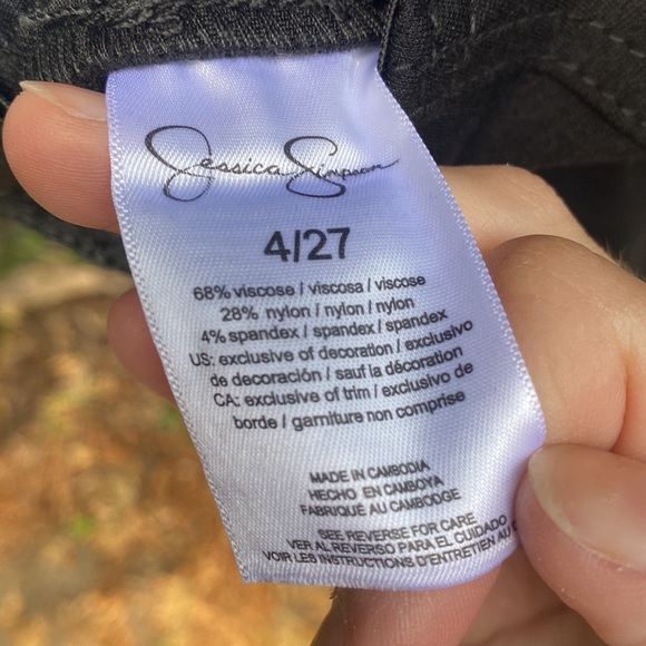 Jessica Simpson Black Flare Dress pants size 4/27 Black - Picture 8 of 8